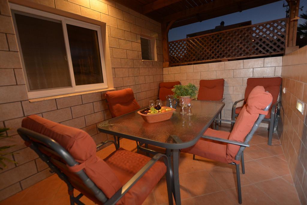 Mali Country Hospitality Hotel Eilat Exterior foto